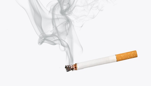 Vyměňte cigaretu za kratom. 